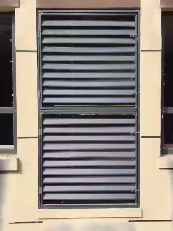 六盘水市冲孔雕花铝单板铝格栅百叶窗 - 一站式服务